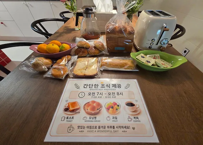 Luxury Pb Hostel *